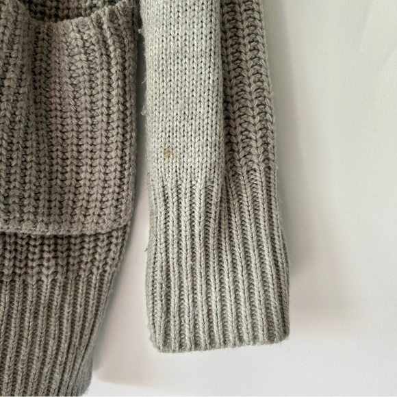 ASOS Women’s Shawl Collar Fisherman Rib Knit Cardigan Sweater Size 4 - Picture 3 of 8